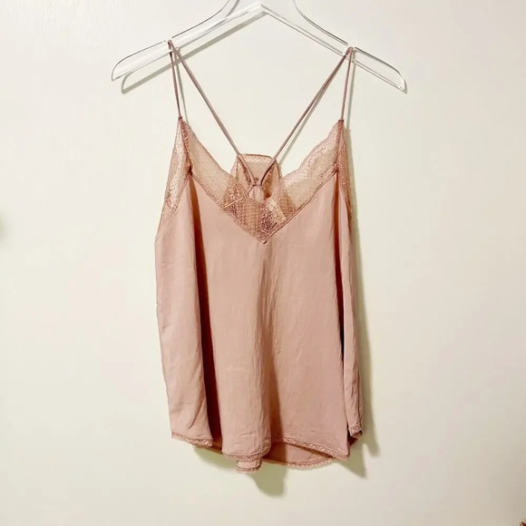 VICI LOVESTITCH Delicate Lace Tank in Blush size Small - Picture 2 of 6